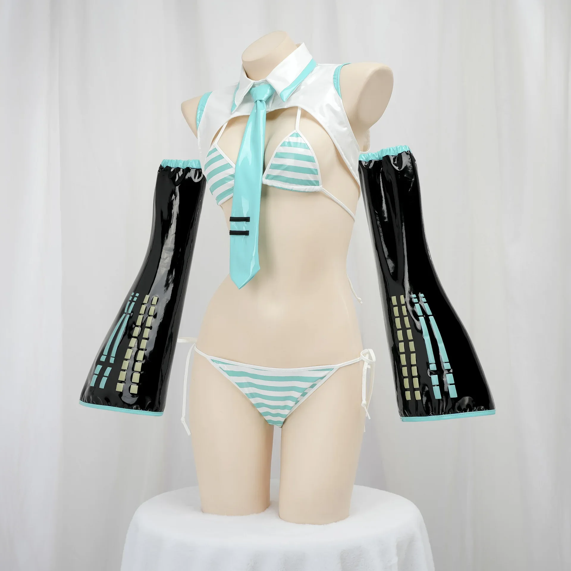 زي تنكري لشخصية ميكو من لعبة ف - مراجعة Anime Cosplay Miku وسعره
